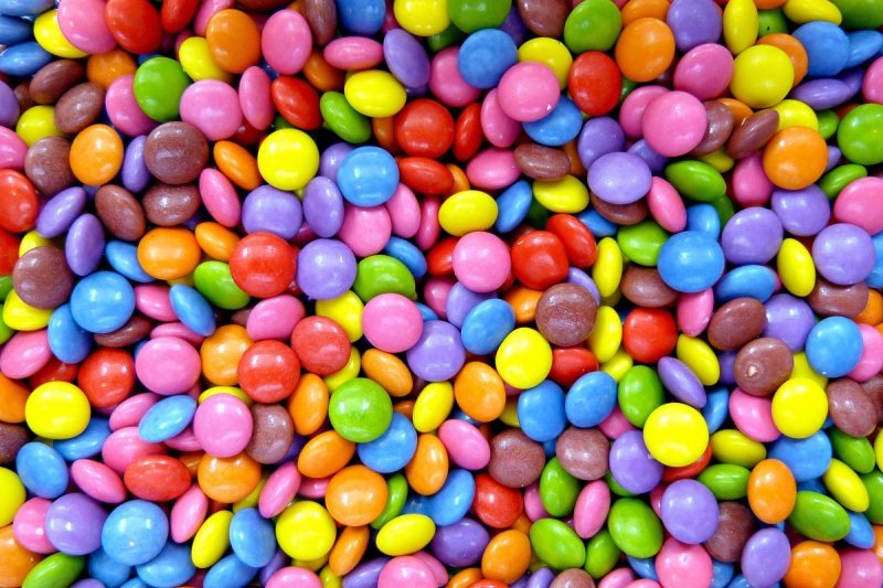 confiserie-ST CEZAIRE SUR SIAGNE-min_smarties_confectionery_lenses-1150911